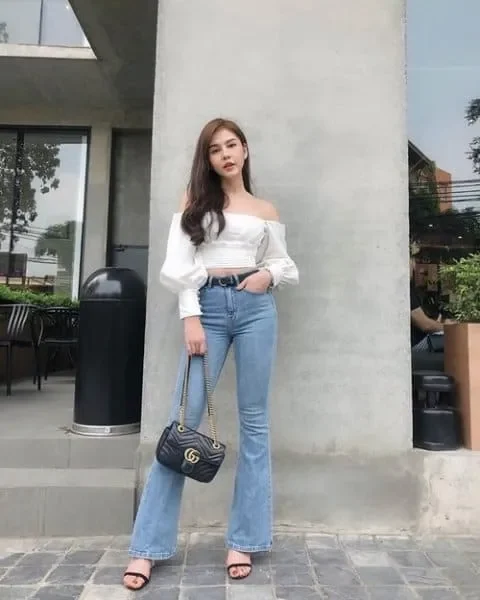 Áo Croptop và Quần Cạp Cao: "Cặp Đôi Hoàn Hảo" Cho Mọi Dáng Người